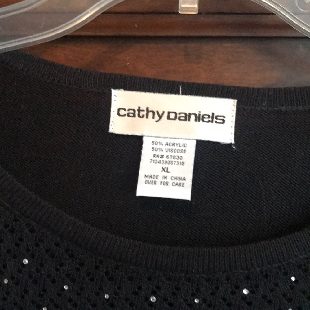 Sweater - Picture 2 of 3